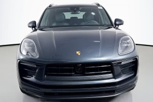 2024 Porsche Macan  - Image 2