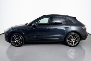 2024 Porsche Macan  - Image 4