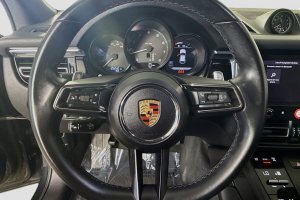 2024 Porsche Macan  - Image 6