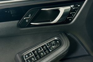 2024 Porsche Macan  - Image 11