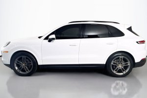 2024 Porsche Cayenne  - Image 4