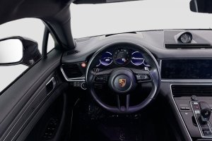 2023 Porsche Panamera 4 - Image 8
