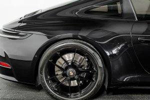 2026 Porsche 911 Carrera GTS - Image 5