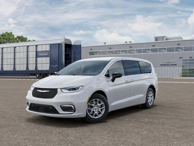 2026 Chrysler   Pacifica